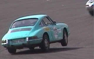 Gib Pfötchen! Porsche 911, 1990ccm, BJ 1965, D